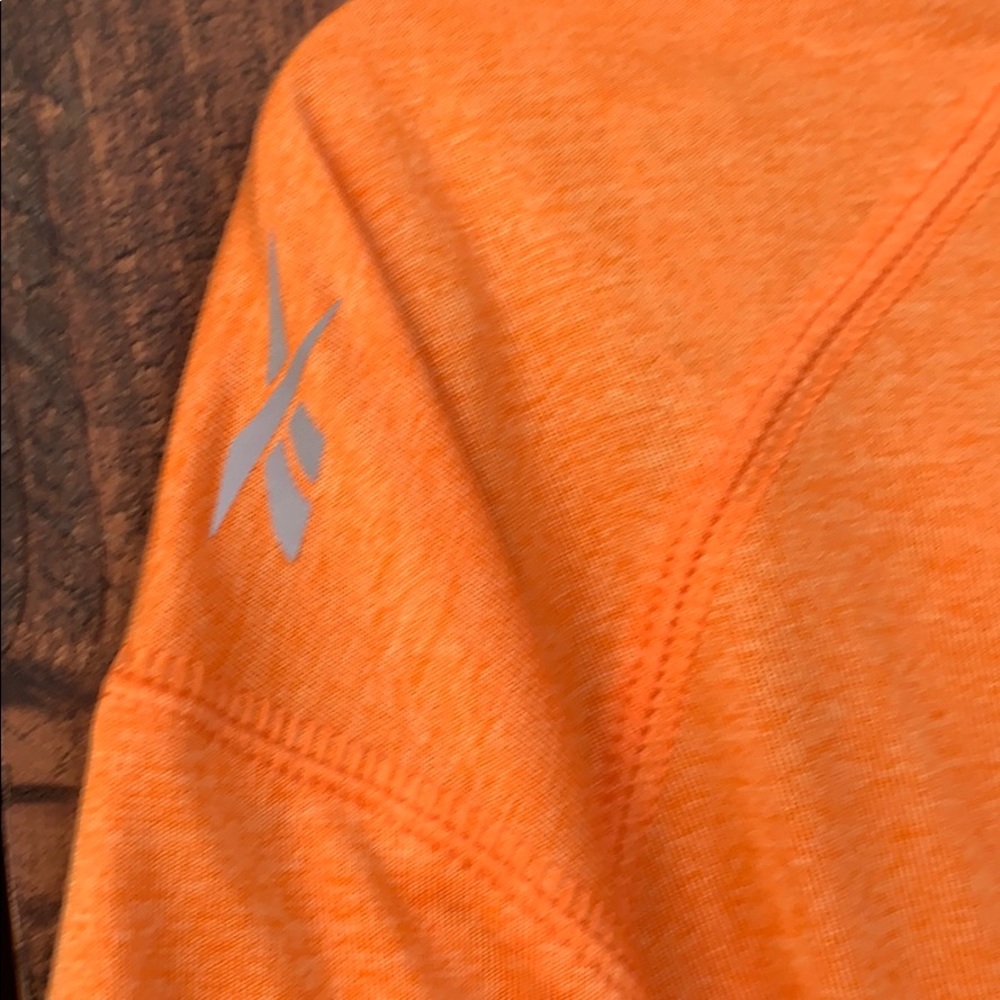 NEW w/Tags!! Reebok Active Shirt - Picture 5 of 6